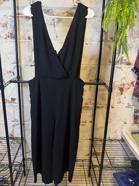 Guess Black Sleeveless V-Neck Jumpsuit